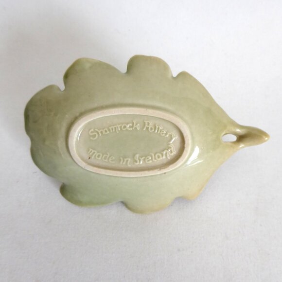 VINTAGE 1950’s IRELAND IRISH WADE PORCELAIN LEPRECHAUN LEAF TRINKET DISH - Picture 7 of 8